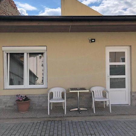 Avas Apartman Miskolc Exterior foto