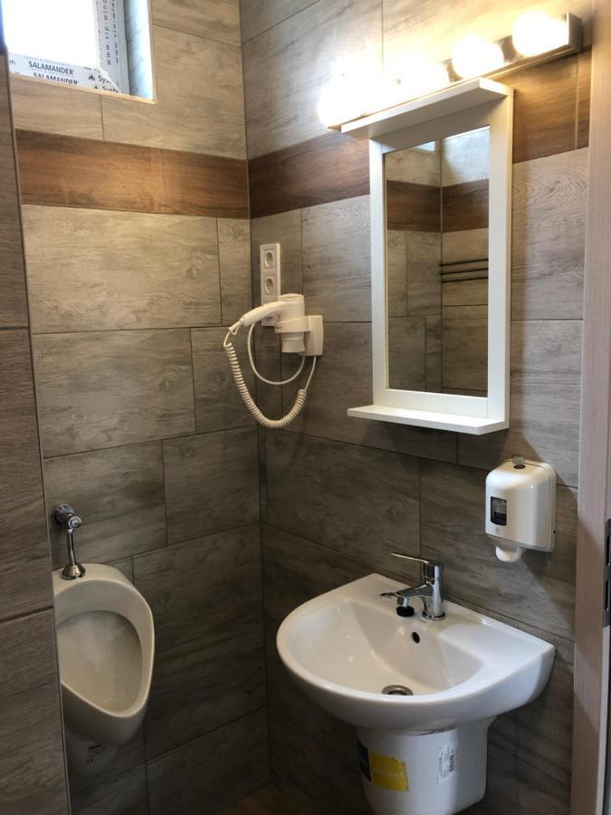 Avas Apartman Miskolc Exterior foto