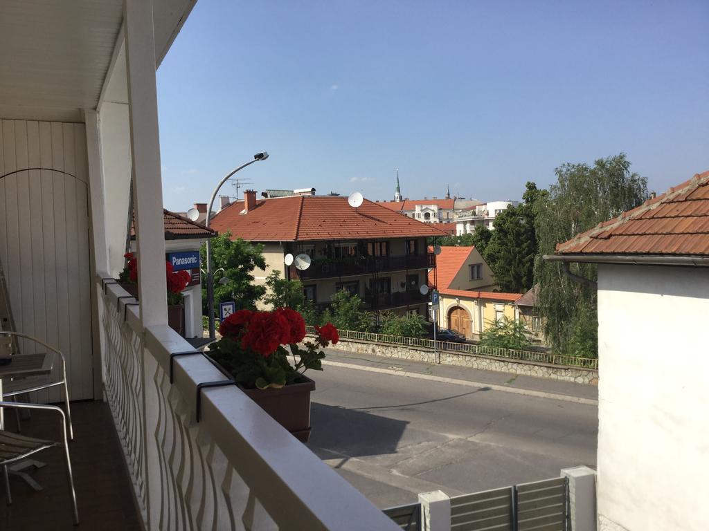 Avas Apartman Miskolc Exterior foto