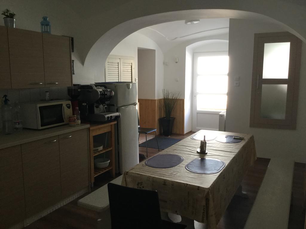Avas Apartman Miskolc Exterior foto