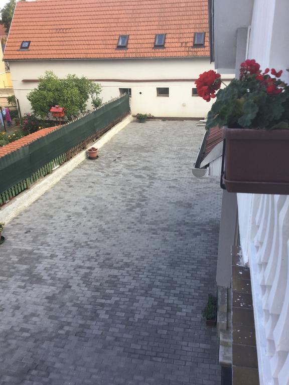 Avas Apartman Miskolc Exterior foto