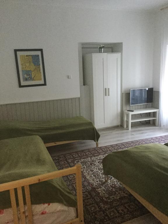 Avas Apartman Miskolc Exterior foto